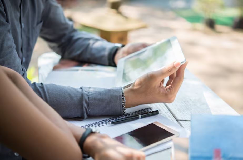 The New Zealand Bill Aiming to Mandate Real-Time Ride Status Reporting